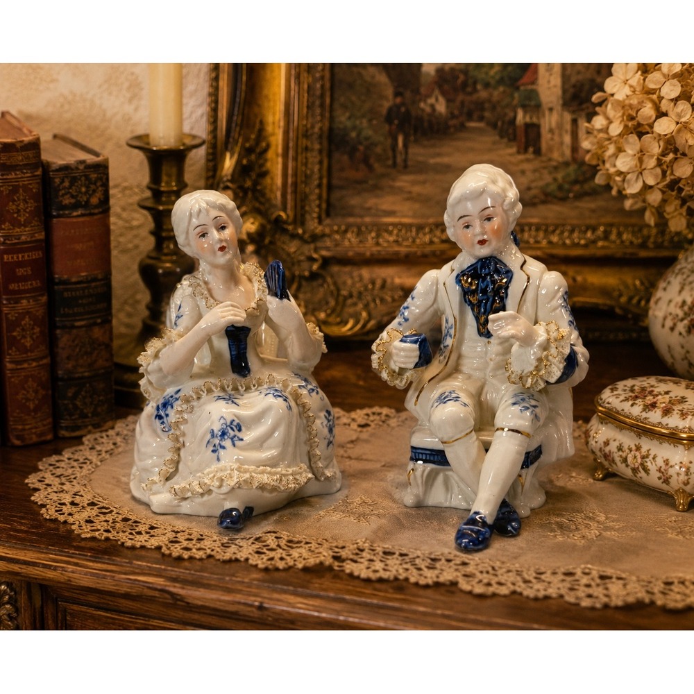 Vintage Blue and White Porcelain Victorian Couple Figurines Gold Gilt Set of 2 - Picture 16 of 16
